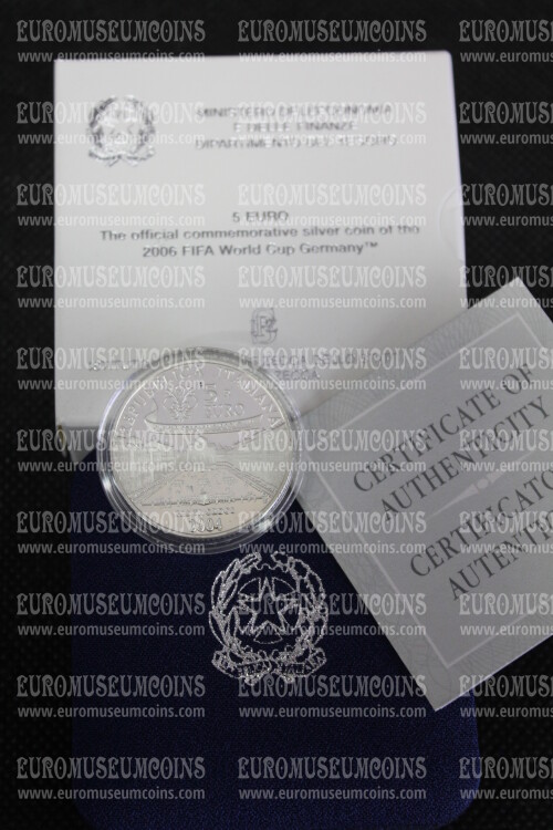 2004 Italia 5 Euro PROOF MONDIALI CALCIO 2006 in argento con cofanetto  