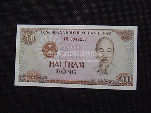 200 Dong Banconota emessa dal Vietnam 1987