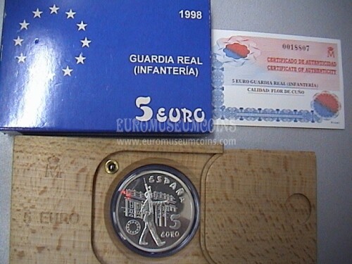 1998 Spagna 5 Euro in argento FDC Guardia Real ( Infanteria )