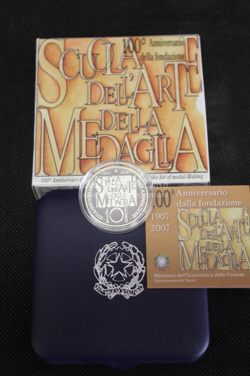 2007 Italia 10 Euro SCUOLA ARTE DELLA MEDAGLIA in argento con cofanetto  