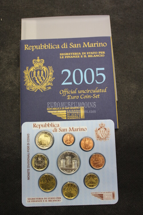 2005 San Marino divisionale FDC con il 5 Euro in argento in confezione ufficiale