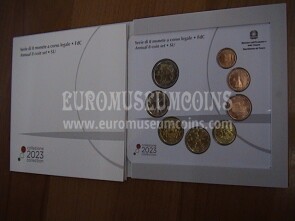 2023 Italia divisionale 8 monete FDC in folder ufficiale  