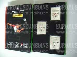 2022 Italia 5 Euro FDC Figurine Panini Serie Eccellenze Italiane Trittico in unico folder